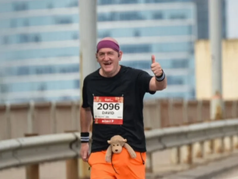 David Banks giving a thumbs up during the Riga Marathon 2026.